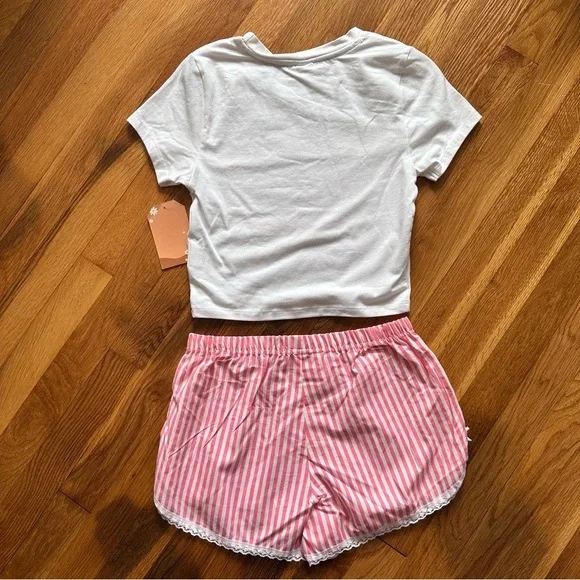 Messy Bun Women's Size Small White Cat Top & Pink Striped Shorts Pajama Set NWT - Picture 2 of 12